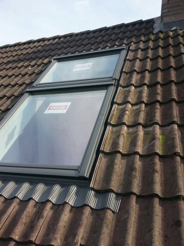 Dubbel Velux dakraam geplaatst te Doorn.