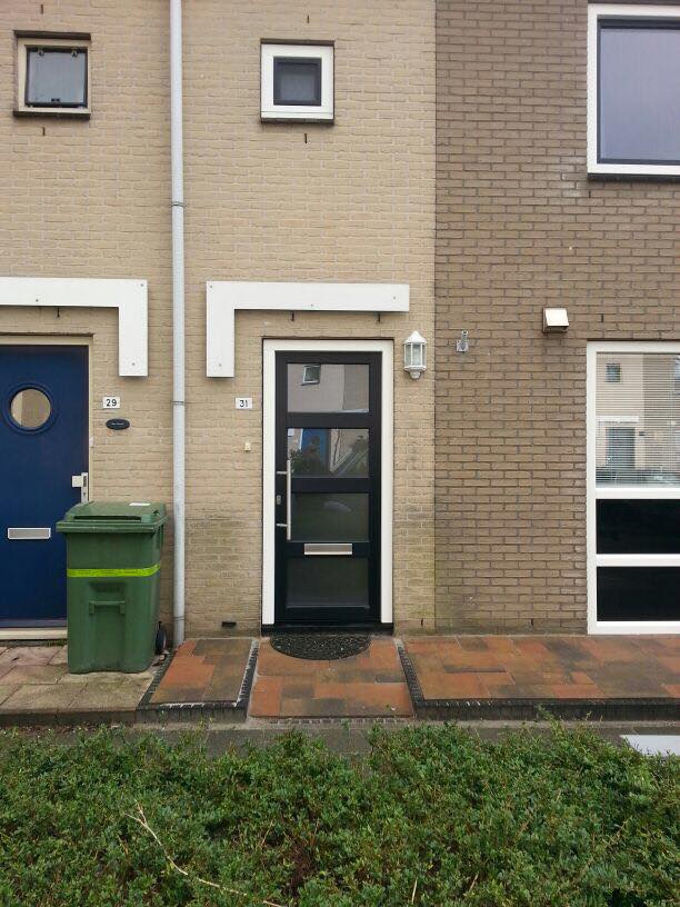 Kunststof Gayko kozijnen en deuren gemonteerd te Almere!